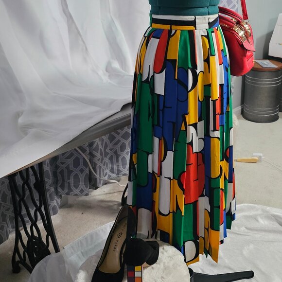 Louis Féraud Geometric Pleated Skirt – Vintage Designer - Picture 3 of 9